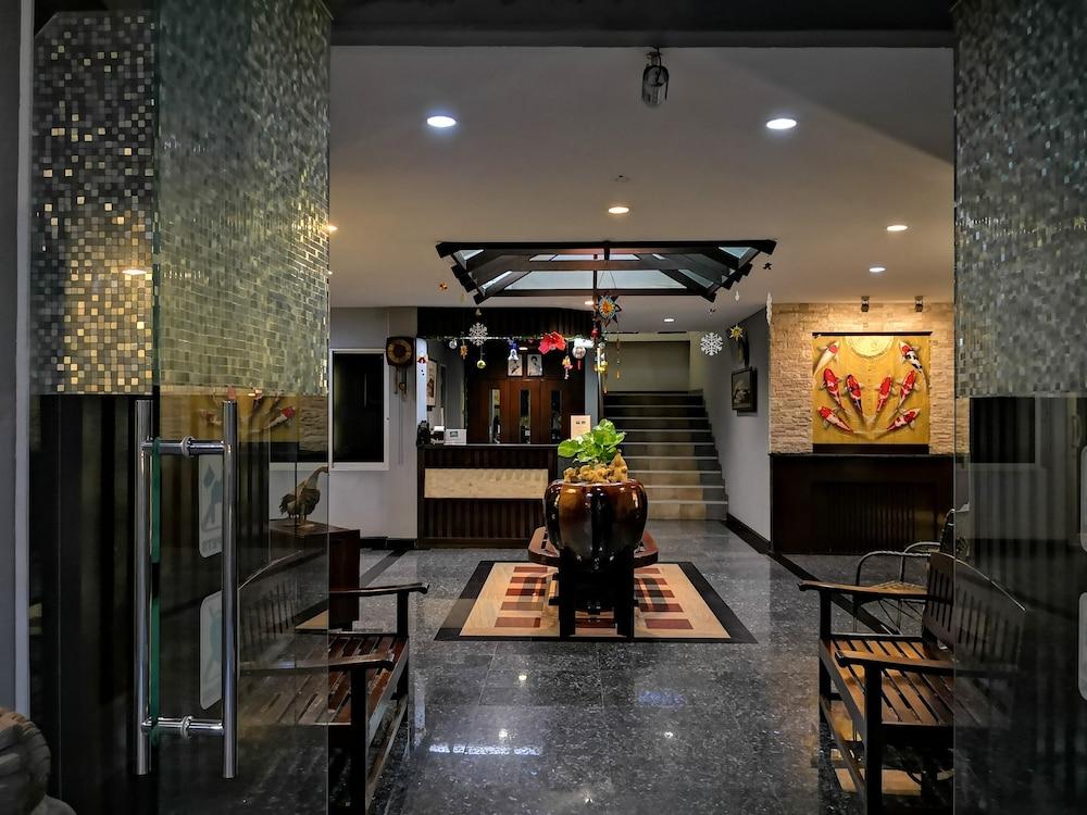 Baan Suksiri Hotel HHQ Exterior foto